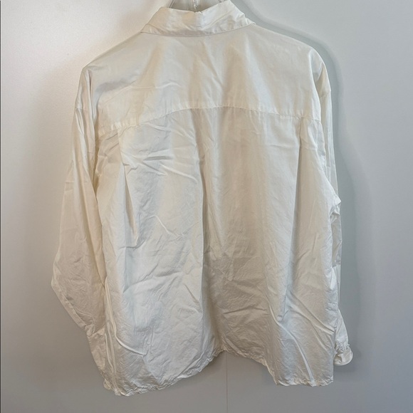 Perry Ellis White Ruffle Button-Up Blouse with Ruffle Cuffs. Vintage - Picture 6 of 10